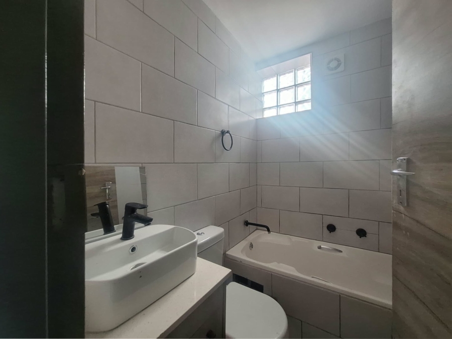 2 Bedroom Property for Sale in Kosmos North West